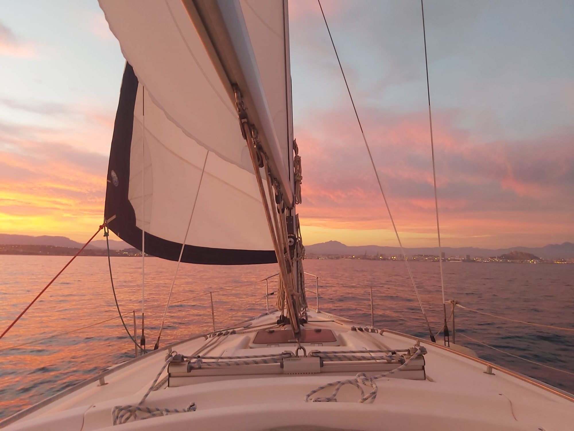 Viaje a bordo del velero "Al Alba"